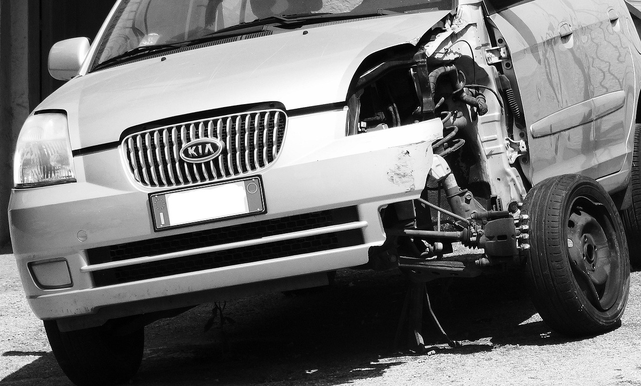 Accident à Ambérieu-en-Bugey : que faire après une collision frontale ?